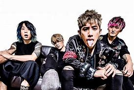 ONE OK ROCKの年収はどのくらい？最新の収入状況と将来の見通し