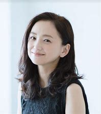 永作博美の年収は？多才な女優の収入源を徹底解説！